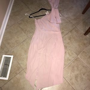 Gorgeous one shoulder huge bow dress